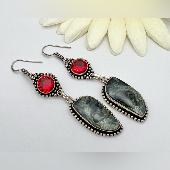 STAR GALAXY/GARNET EARRINGS - Picture 6 of 11